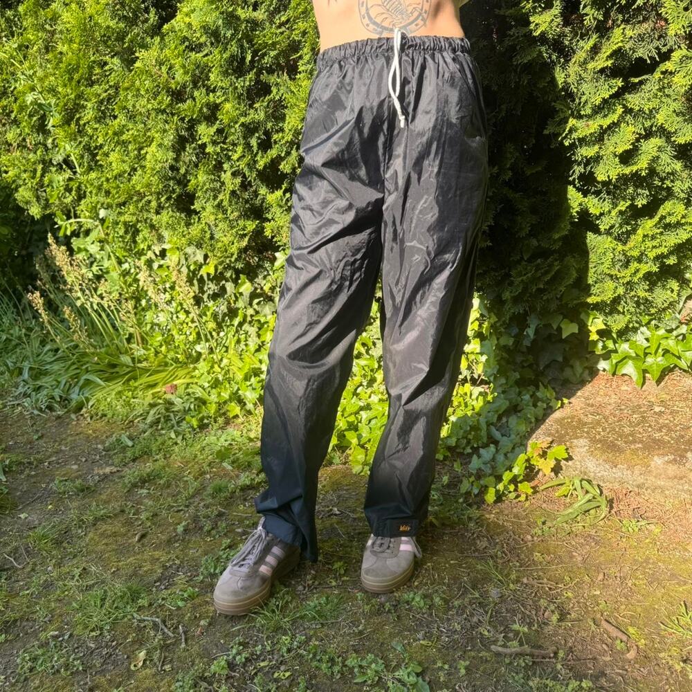 S/M REI Black Nylon Hiking Pants Lightweight Packable Outdoor Gorpcore